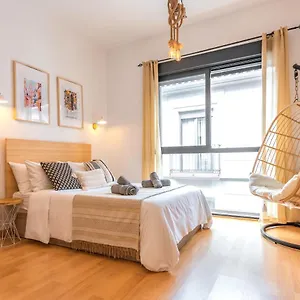 romantic-studio-mlaga-city-center.hotelsinnerja.org/